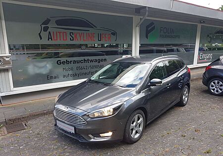 Ford Focus Titanium 1.5 150PS 2HAND+ CHECKHEFT+SH+LH+NAVI