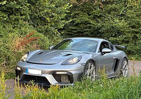 Porsche Cayman 718 GT4 RS