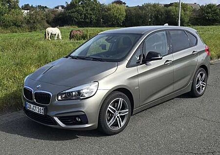 BMW 218i 218 Active Tourer sport line AHK, Insp. neu