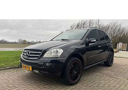 Mercedes-Benz ML 320 CDI 4Matic 7G-TRONIC