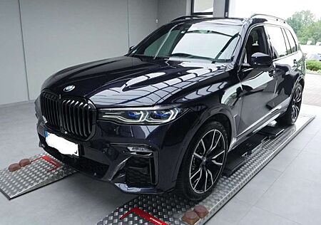 BMW X7 xDrive 40d +nur an Händler/Export+