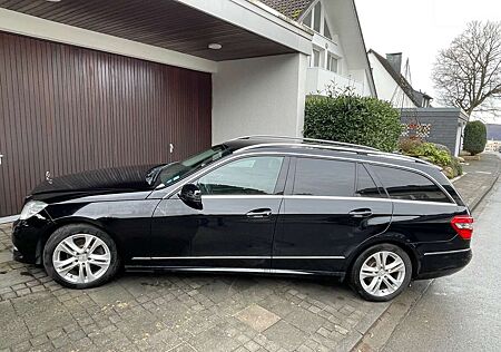Mercedes-Benz E 220 E-Klasse T-Modell Diesel T CDI-Avantgarde
