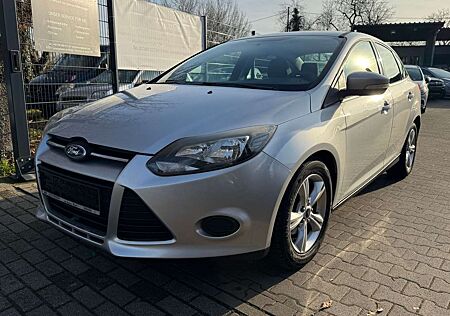 Ford Focus 2.0l AUT. KLIMA TÜV 12/26 LIM SITZHEIZUNG