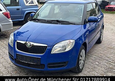 Skoda Fabia Ambiente SCHECKHEFT TÜV 05/26 8X BEREIFT