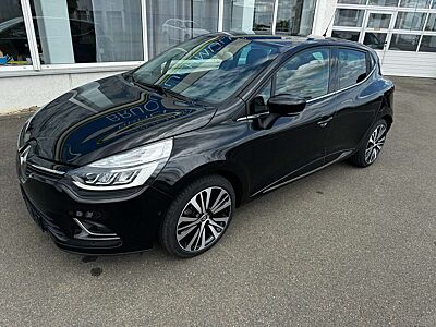Renault Clio Initiale Paris