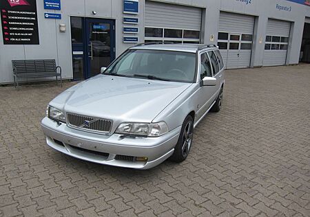 Volvo V70 R AWD