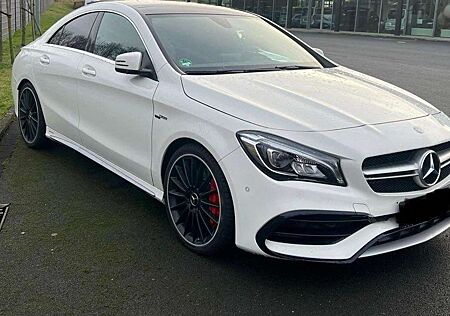 Mercedes-Benz CLA 45 AMG AMG CLA 45 4Matic AMG Speedshift DCT 7G