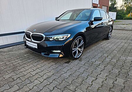 BMW 320 d*NAVIPROF*HUD*SPORT LINE*GLASDACH*LED