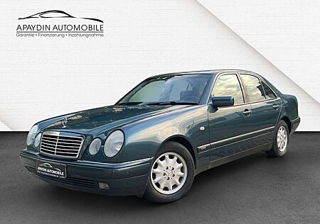 Mercedes-Benz E 240 Lim. Elegance Automatik LIEBHABERZUSTAND