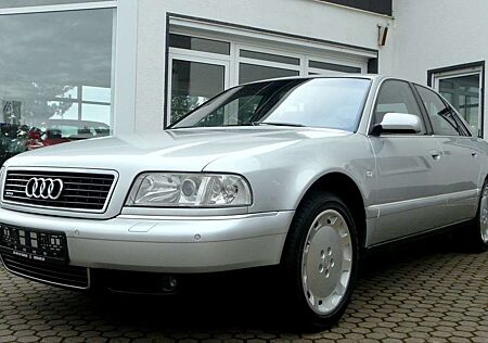 Audi A8 3.7 quattro - Lederpaket 2 - Bose - Getriebe neu -