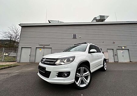 VW Tiguan Volkswagen 2.0 TDI 4Motion DSG*R-LINE*KAMERA*PANO*