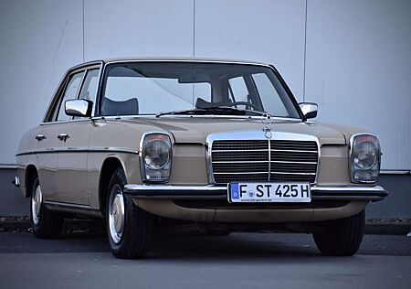 Mercedes-Benz 240 W115 240D Strich 8