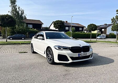 BMW 530d 530 xDrive M-Paket Garantie bis 04/2027