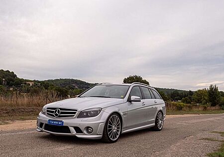 Mercedes-Benz C 63 AMG T 7G-TRONIC w Parktronic System!