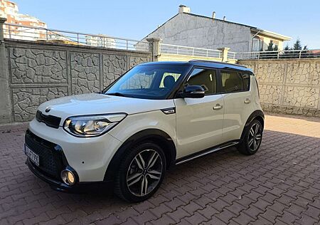 Kia Soul 1.6 CRDi Automatik Spirit "TÜV Neu"