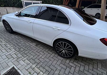 Mercedes-Benz E 400 d 4Matic 9G-TRONIC Avantgarde