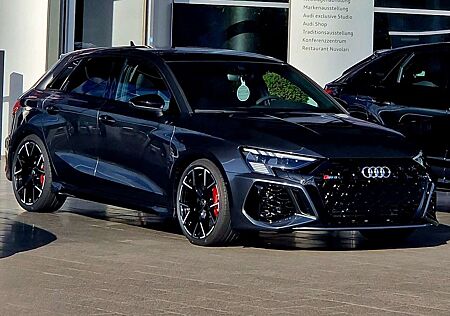 Audi RS3 Sportback Dynamik Pack Plus-290,Keramik,Pano,BO...