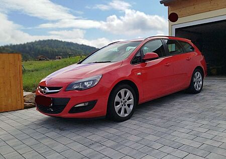 Opel Astra +1.4+Turbo+Sports+Tourer+Style