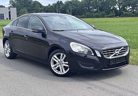 Volvo S60 2.0 D3 Summum Xenon Leder Navi SHZ