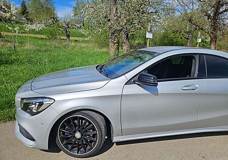Mercedes-Benz CLA 220 4Matic 7G-DCT AMG Line