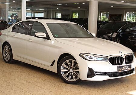 BMW 520 d"Harman&Kardon"LED"Vollleder"8XBreifung"18Z
