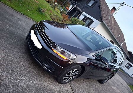 VW Touran Volkswagen 1.5 TSI OPF DSG ACTIVE
