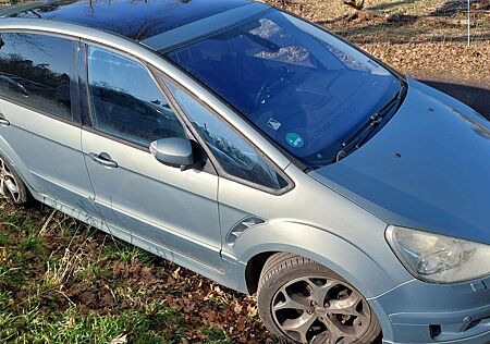 Ford S-Max Titanium S