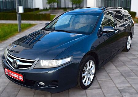 Honda Accord Tourer 2.4 Executive,Navi,Leder,SD,190 PS