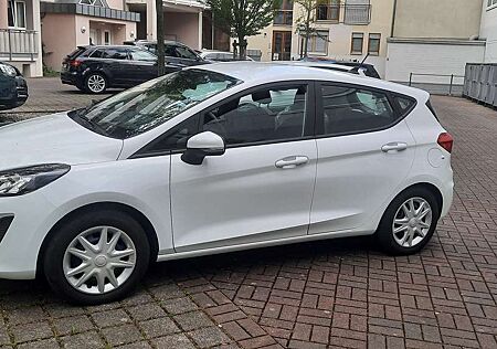 Ford Fiesta 1.1 ,TÜV Neu,Navigation,5 türig,1.Hand,SH