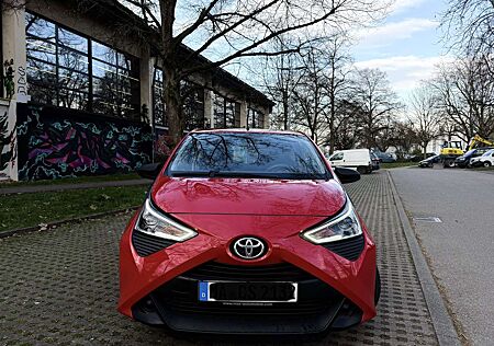 Toyota Aygo x Business Paket 1. Hand inkl.19 % MwSt