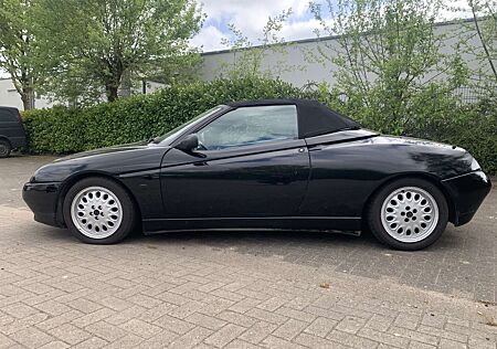 Alfa Romeo Spider 2.0 16V Twin Spark L