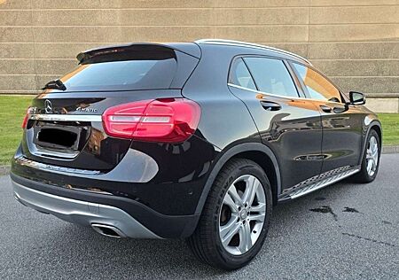 Mercedes-Benz GLA 250 GLA+250+4Matic+7G-DCT