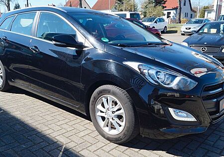 Hyundai i30 cw blue Style