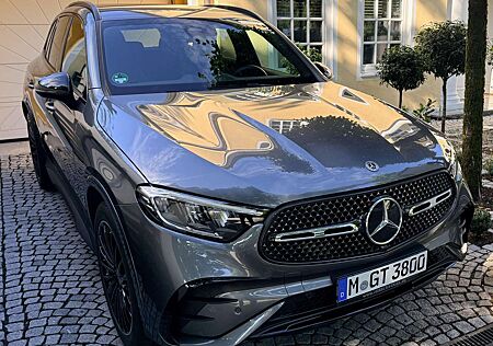 Mercedes-Benz GLC-Klasse GLC 200 GLC 4Matic 9G-TRONIC AMG Line ext+int AMG 20"