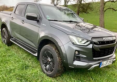 Isuzu D-Max Double Cab 4WD Autm. V-Cross