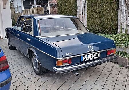 Mercedes-Benz W 114/115 Strich-Acht 250er