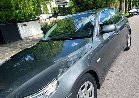 BMW 523i 523