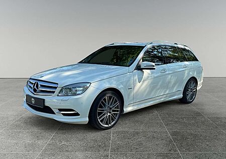 Mercedes-Benz C 350 AMG Paket /Automatik/Sportauspuff/