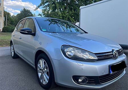 VW Golf Volkswagen 1.6 TDI DPF BlueMotion Technology Style