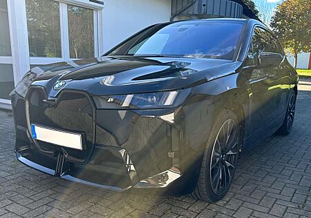 BMW iX 60 xDrive M Sport Vollausstattung