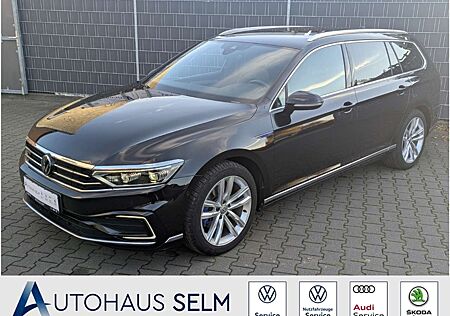 VW Passat Variant Volkswagen GTE StandHZG AHK-klappbar Navi Leder