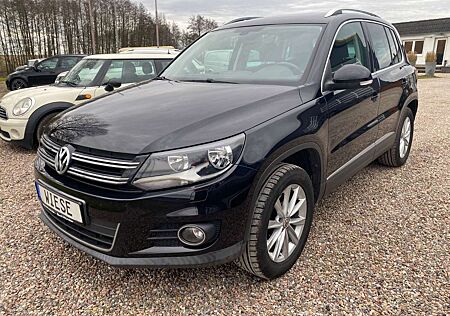 VW Tiguan Volkswagen Sport & Style 4Motion DSG+AHK+Panorama