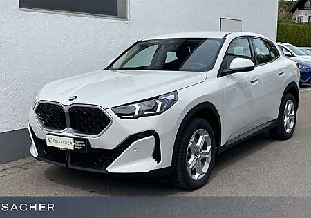 BMW X2 sDrive20i A LC+,AHK,DA,PA,RFK,Keyless,18"