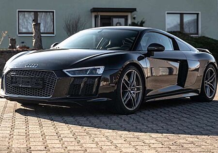 Audi R8 V10 plus 5.2 FSI quattro S tronic