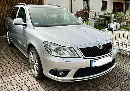 Skoda Octavia Combi 2.0 TDI DPF RS