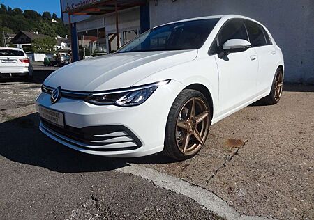 VW Golf Volkswagen VIII/19-Zoll/Navi/150PS/DSG/LED/