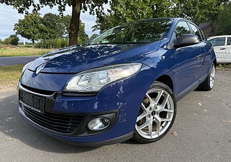 Renault Megane gebraucht kaufen Renault Megane III Lim. 5-trg. Tomtom Edition