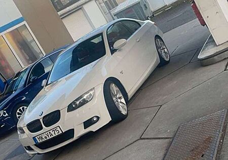 BMW 320 gebraucht kaufen BMW 320 i Coupe, M-Paket, Liebhaberfahrzeug, Automatikg..