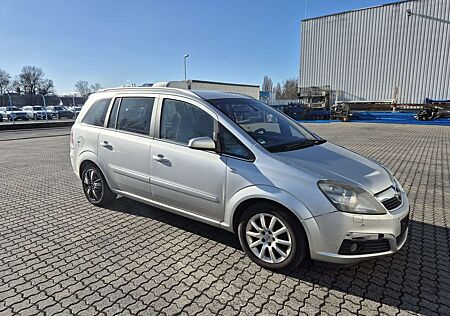 Opel Zafira Diesel 1.9 CDTI First Edition