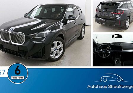 BMW iX1 30 xDrive M Sport ACC KZU QI HIFI HUD Memory